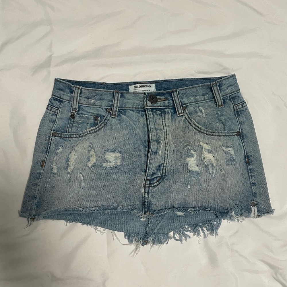 One Teaspoon “Junk Yard” denim mini skirt